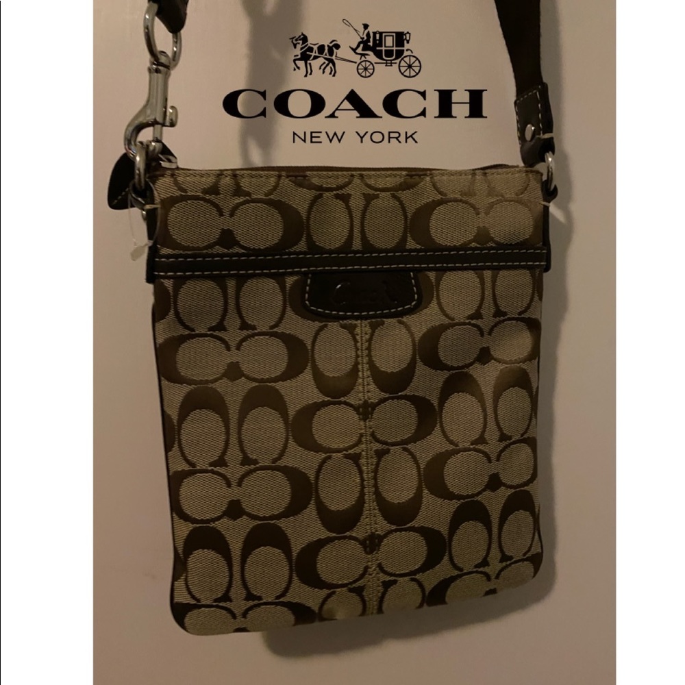 Coach messenger classic jacquard logo crossbody